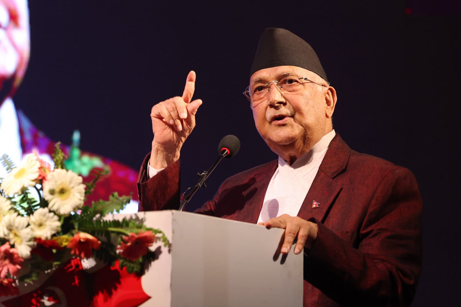 प्रधानमन्त्री कार्कीलाई चुनाव गराउने अधिकारसमेत छैन : ओली