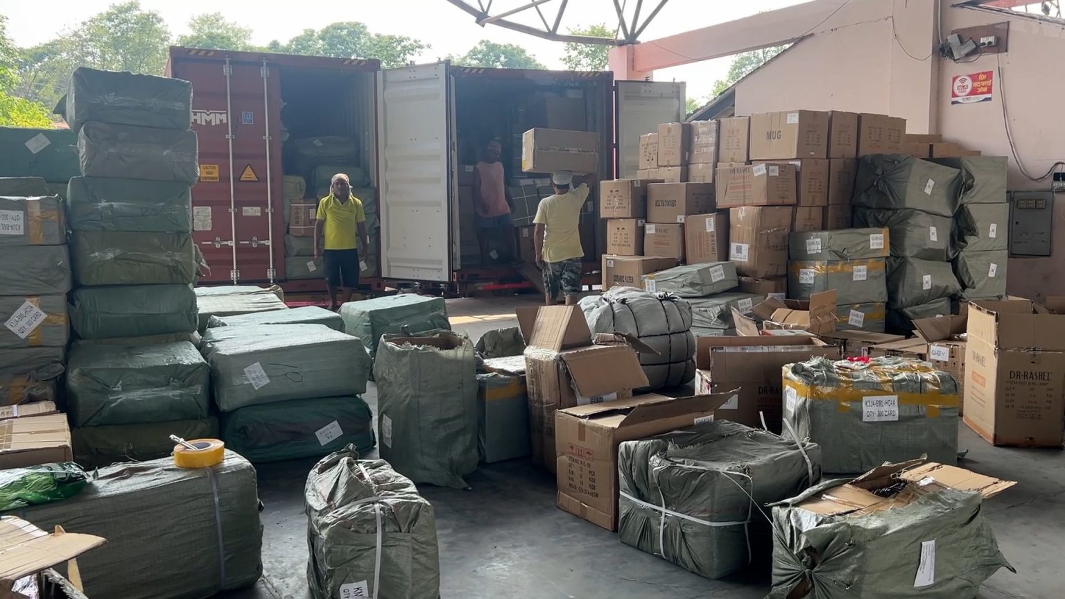 चीनबाट सामान आयात बढ्दै, भारतबाट घट्दै