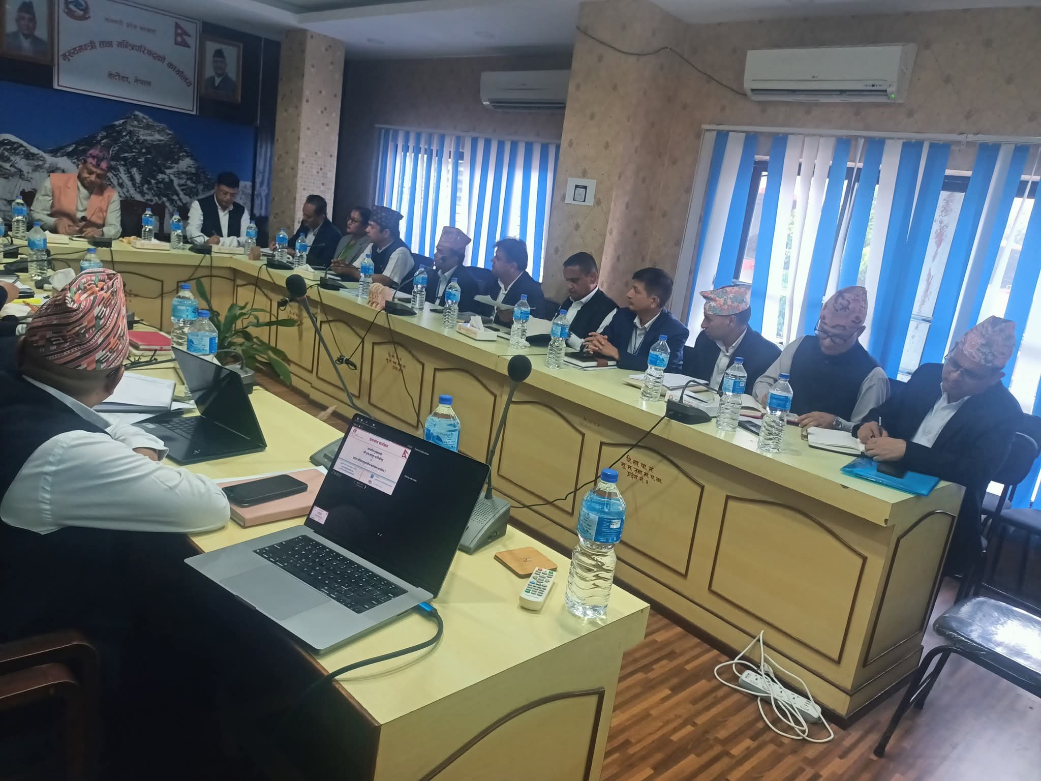 मुख्यमन्त्री बानियाँको निर्देशन – अनावश्यक खर्च कटौती गर्दै आर्थिक सुशासनमा जोड