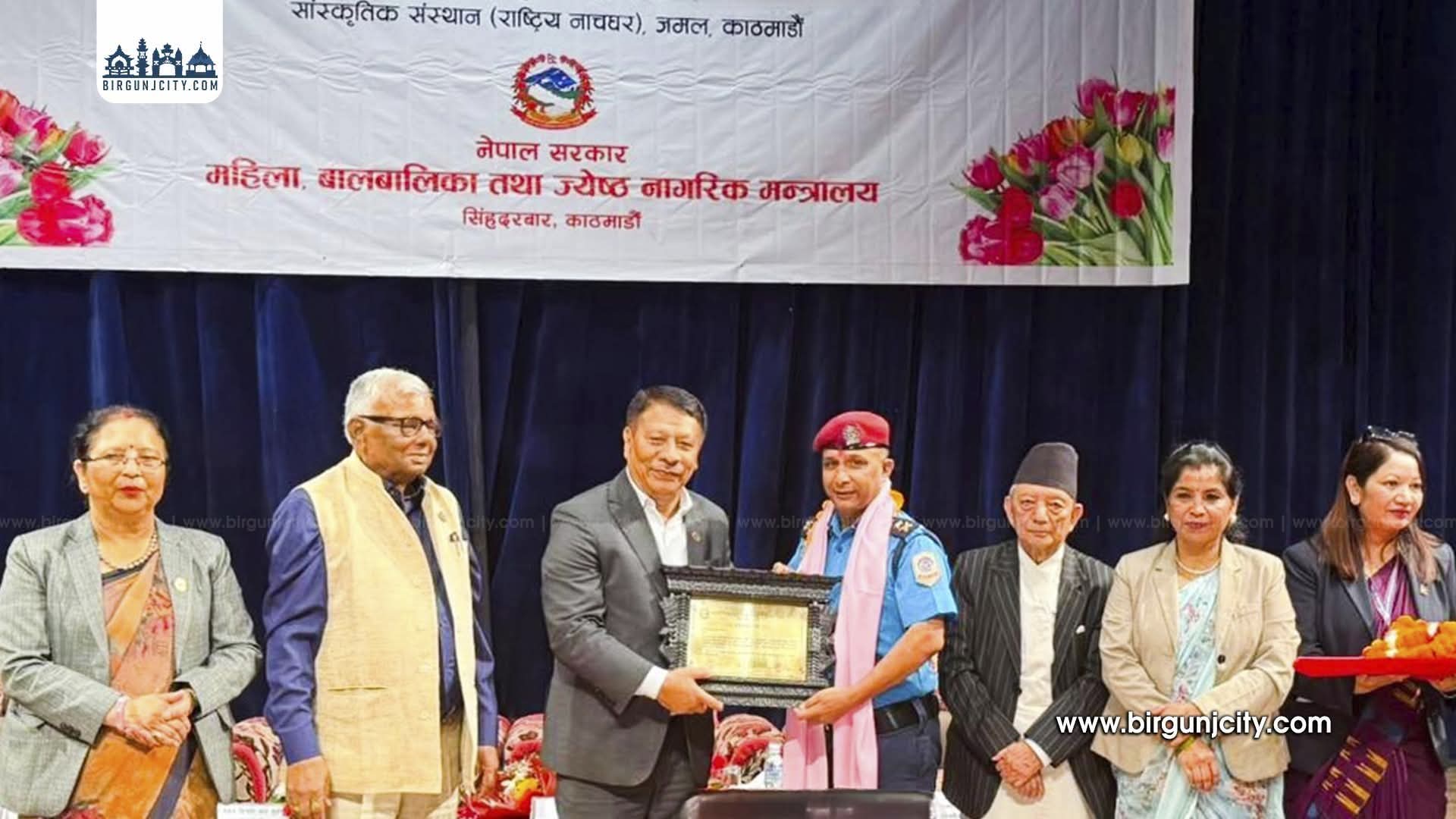 मानव बेचबिखन नियन्त्रणमा योगदानबापत एसपी मिश्र सम्मानित