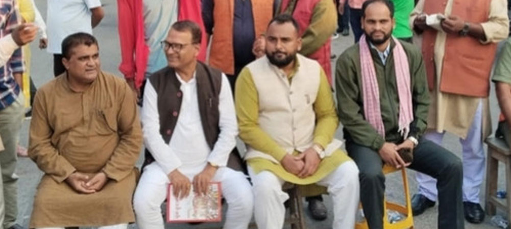 मुख्यमन्त्रीमा नियुक्तबारे सात दलका नेता कार्यकर्ता शुक्रबार पनि धर्नामा