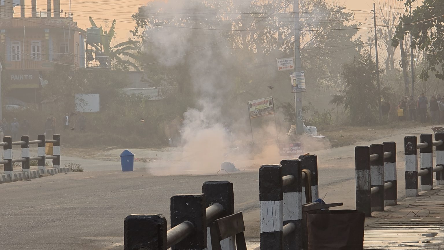 हेटौंडामा ‘खतरा’ लेखिएको शंकास्पद वस्तु फेला, बम नभई फोहोरको थुप्रो रहेको पुष्टि